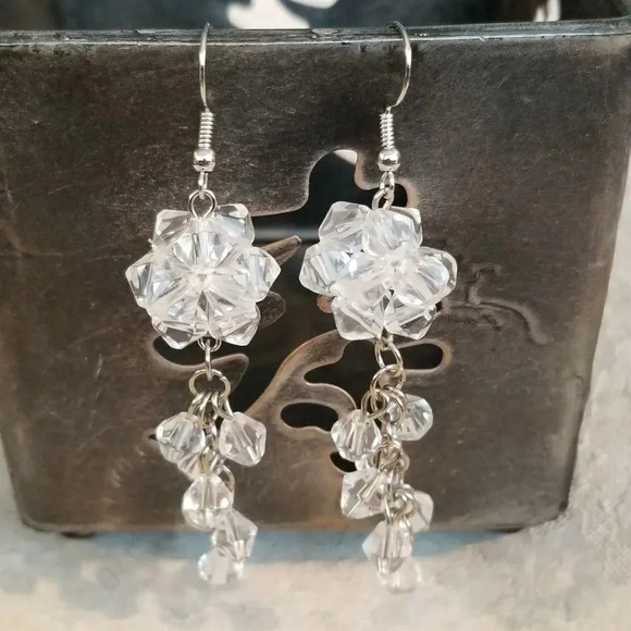Handcrafted Swingy Diva Clear Glass Bicone Beads Baroque Dangle Earrings - Picture 1 of 4